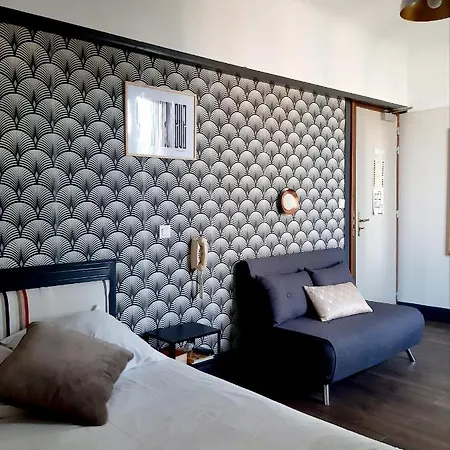 Saint Charles Hotel & Coliving Biarritz Μπιαρίτζ