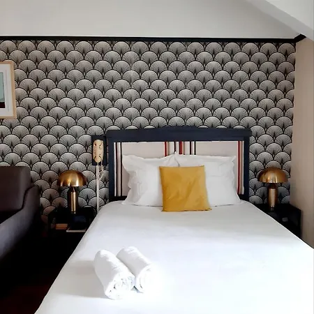 Saint Charles & Coliving Hotell 3*