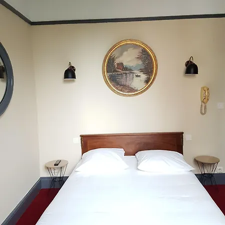 Saint Charles & Coliving Hotell 3*