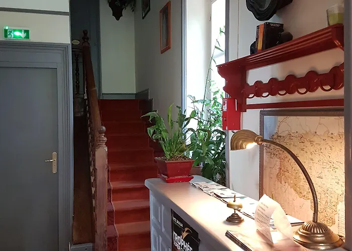 Saint Charles & Coliving Отель Биарриц