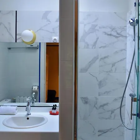 Saint Charles Hotel & Coliving Biarritz 3* Μπιαρίτζ
