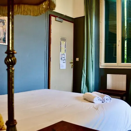Saint Charles & Coliving 3*