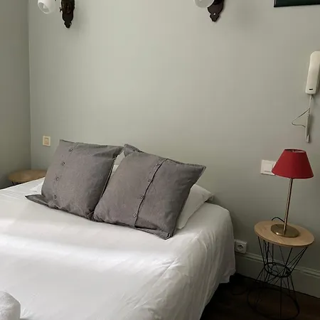 Saint Charles & Coliving Otel 3*