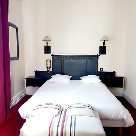 Saint Charles & Coliving فندق بياريتز