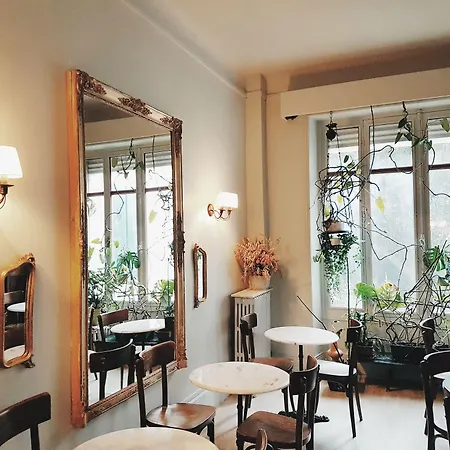 Saint Charles & Coliving