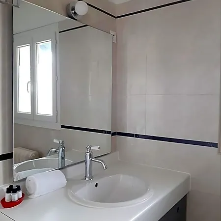 Saint Charles & Coliving