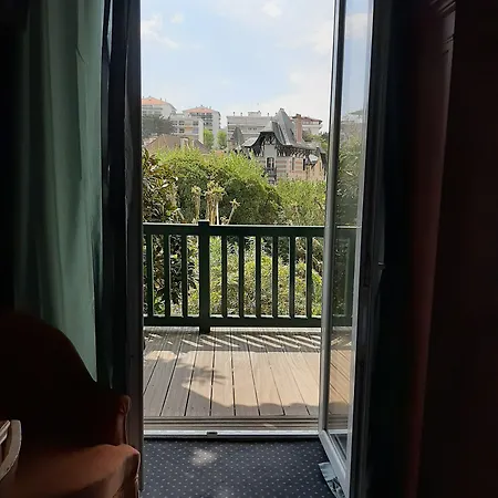 Ξενοδοχείο Saint Charles Hotel & Coliving Biarritz