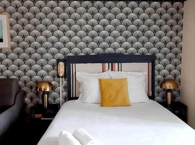 Saint Charles & Coliving Отель 3*