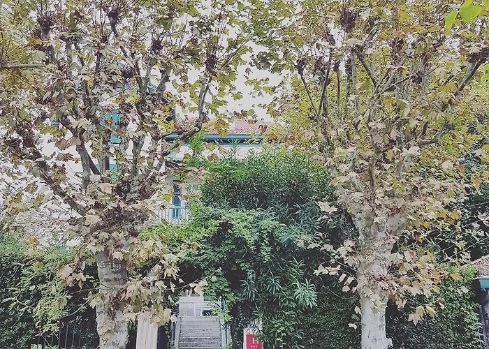 Saint Charles & Coliving Hotel Biarritz